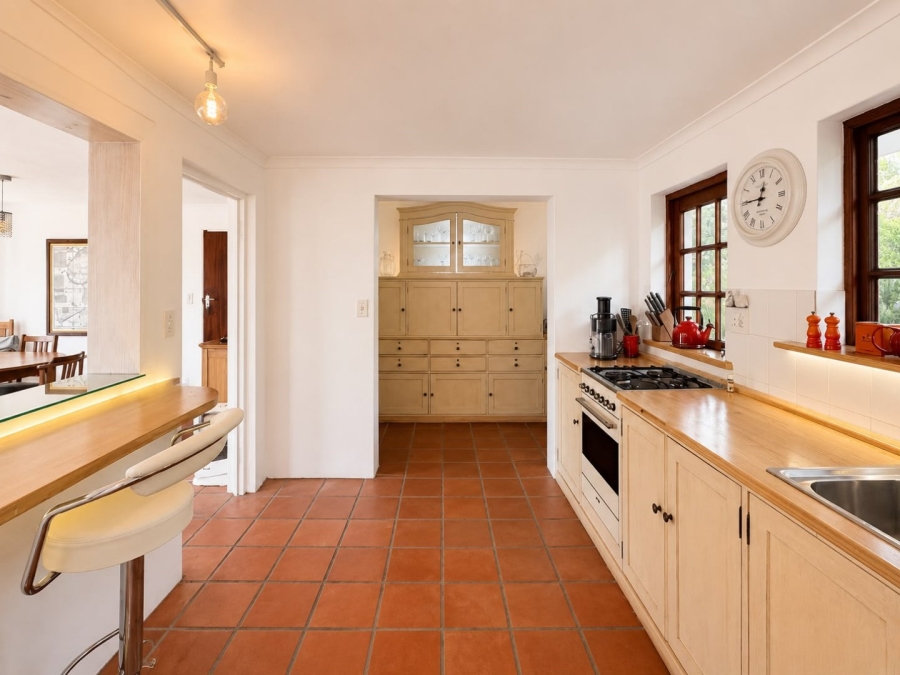 To Let 2 Bedroom Property for Rent in Crofters Valley Western Cape